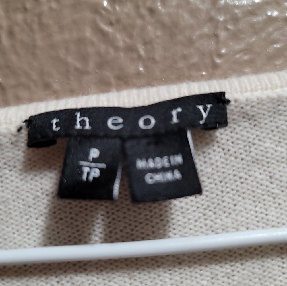 Theory Raffina Cashmere Lightweight Sweater P 00-0 Textured Cream - Picture 3 of 7